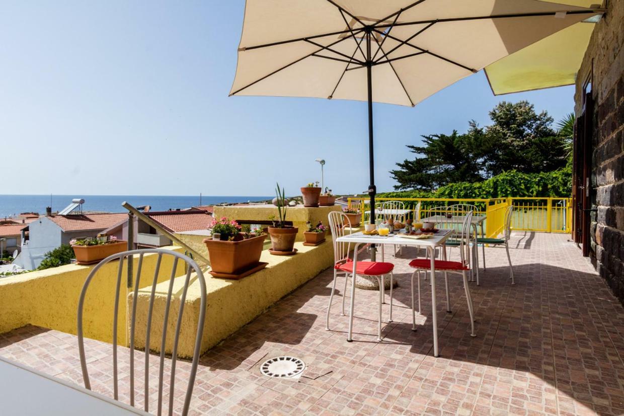 Mare Lughente Bed & Breakfast ซาร์คิตตู กูเญรี ภายนอก รูปภาพ