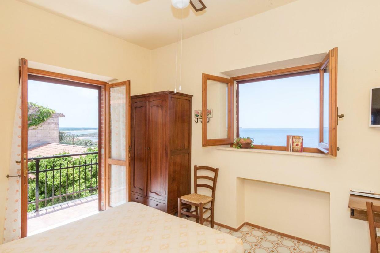 Mare Lughente Bed & Breakfast ซาร์คิตตู กูเญรี ภายนอก รูปภาพ