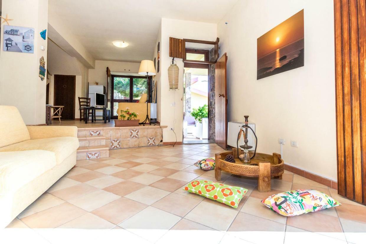 Mare Lughente Bed & Breakfast ซาร์คิตตู กูเญรี ภายนอก รูปภาพ