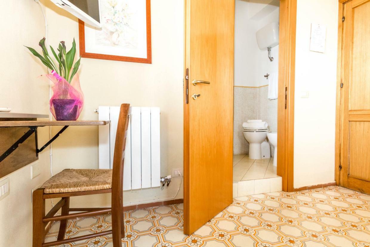 Mare Lughente Bed & Breakfast ซาร์คิตตู กูเญรี ภายนอก รูปภาพ