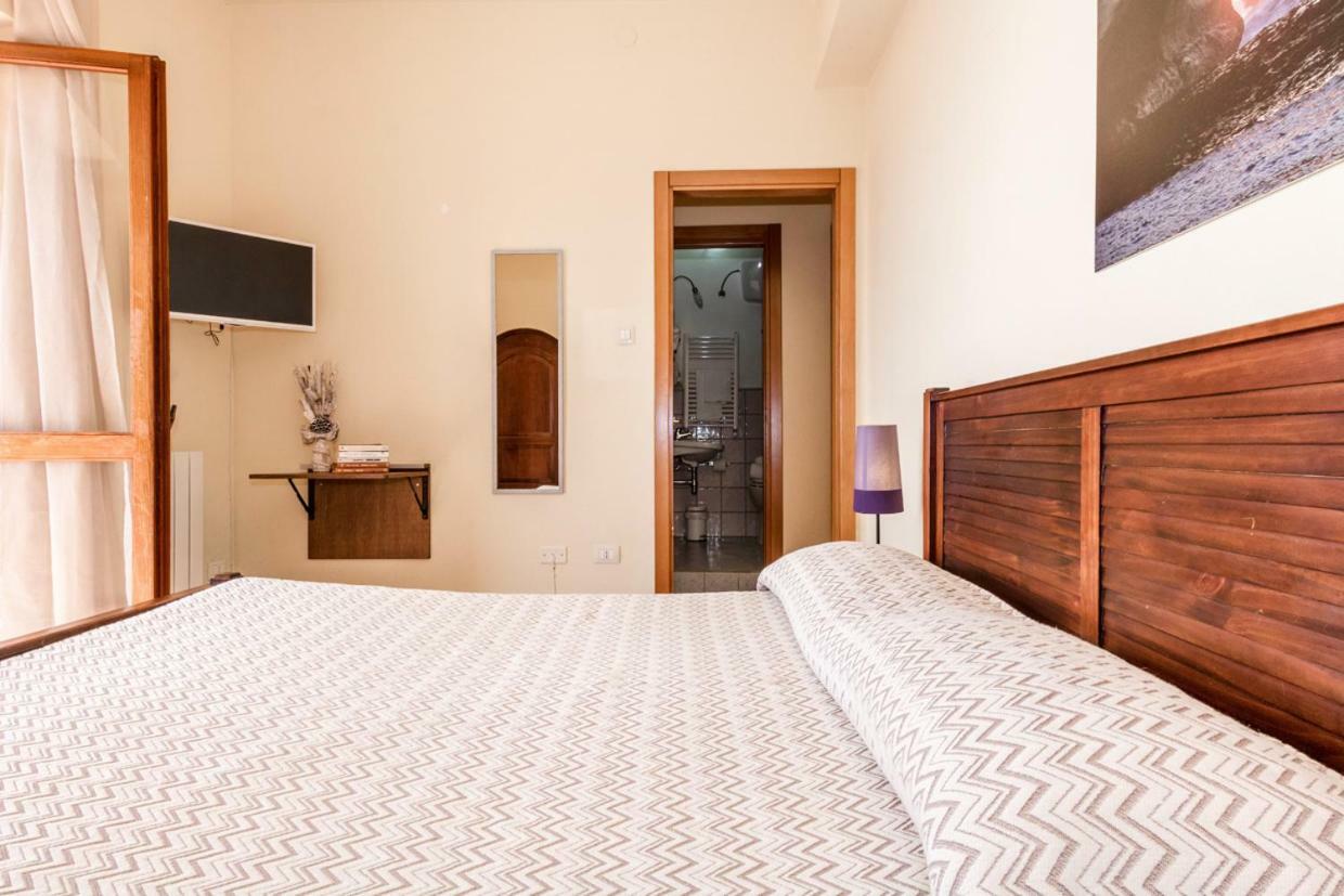 Mare Lughente Bed & Breakfast ซาร์คิตตู กูเญรี ภายนอก รูปภาพ