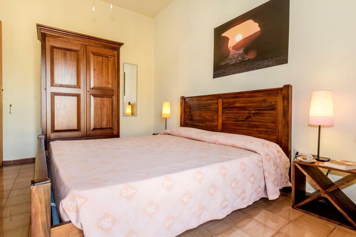 Mare Lughente Bed & Breakfast ซาร์คิตตู กูเญรี ภายนอก รูปภาพ