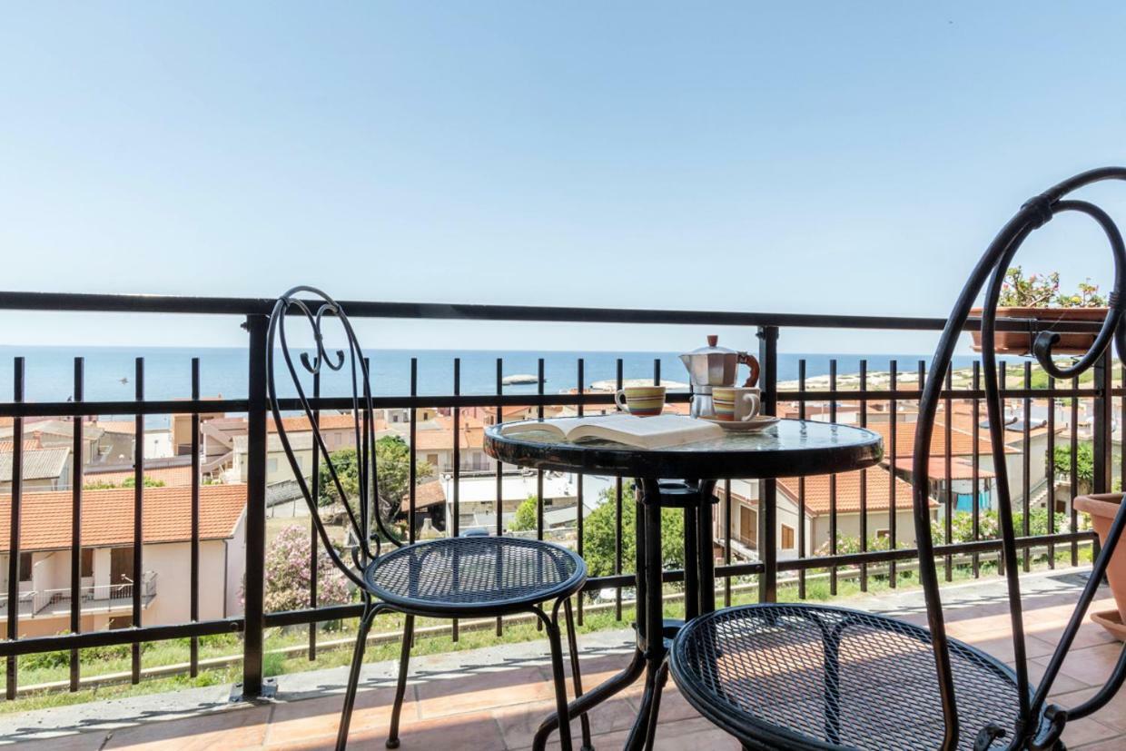 Mare Lughente Bed & Breakfast ซาร์คิตตู กูเญรี ภายนอก รูปภาพ