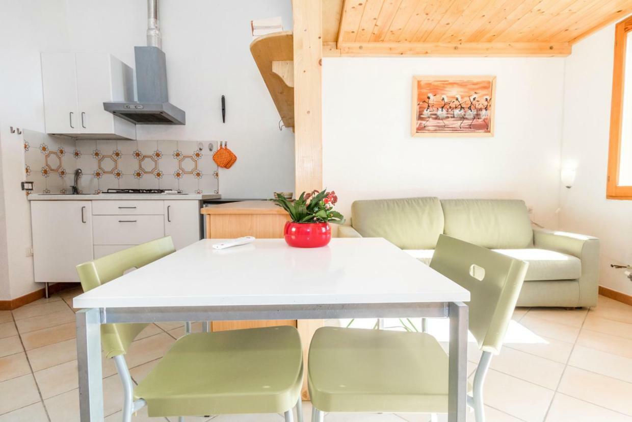 Mare Lughente Bed & Breakfast ซาร์คิตตู กูเญรี ภายนอก รูปภาพ
