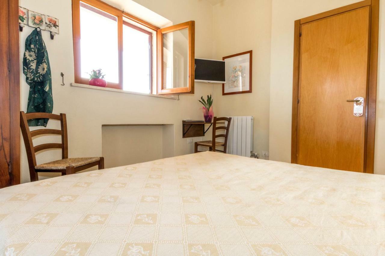 Mare Lughente Bed & Breakfast ซาร์คิตตู กูเญรี ภายนอก รูปภาพ