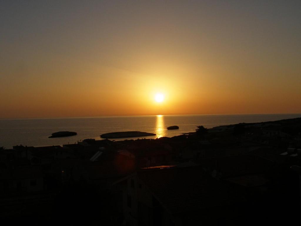 Mare Lughente Bed & Breakfast ซาร์คิตตู กูเญรี ภายนอก รูปภาพ